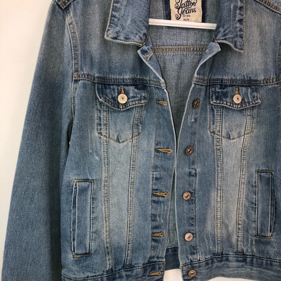 Distressed jean jacket - Picture 2 of 6